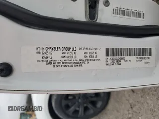 2013 Chrysler 300 S z VIN 2C3CCAGG1DH590552, wystawiony jako Copart lot #83837574 z przebiegiem 213 704 mil mil oraz Nie do naprawy • Non repairable. Historia ofert i sprzedaży dostępna na DreamBid. Obrazek 13.