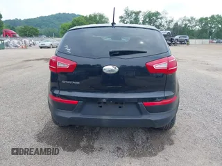 2013 Kia Sportage LX z VIN KNDPBCA28D7411444, wystawiony jako IAAI lot #42415041 z przebiegiem 150 524 mil mil oraz . Historia ofert i sprzedaży dostępna na DreamBid. Obrazek 17.