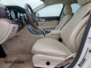 2017 Mercedes-Benz E 300 Luxury z VIN WDDZF4JBXHA191533, wystawiony jako Copart lot #57439265 z przebiegiem 93 125 mil mil oraz Czysty tytuł • Clean title. Historia ofert i sprzedaży dostępna na DreamBid. Obrazek 7.