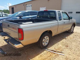 2000 Nissan Frontier XE с VIN 1N6DD26S5YC356106, выставлен на аукционе IAAI как лот 42306308 с пробегом 164 533 миль миль и . История ставок и продаж доступна на DreamBid. Изображение 4.