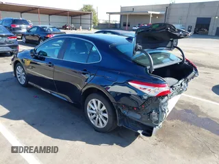 2020 Toyota Camry LE with VIN 4T1L11AKXLU999381, listed as a IAAI auction lot 41782771 with 58,526 mi miles. Bid and sale history available at carsss.com. Image 3.