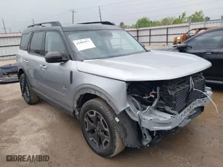2021 Ford Bronco Sport Outer Banks with VIN 3FMCR9C67MRA94581, listed as a IAAI auction lot 41905973 with 35,021 mi miles. Bid and sale history available at carsss.com. Image 1.