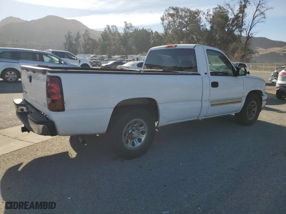 2006 Chevrolet Silverado 1500 Work Truck with VIN 1GCEC14V26E200897, listed as a Copart auction lot 87646235 with 403,526 mi miles and Clean Title. Bid and sale history available at carsss.com. Image 3.