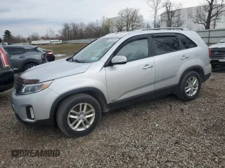 2014 Kia Sorento LX with VIN 5XYKTCA62EG506628, listed as a Copart auction lot 52895625 with 133,674 mi miles and Salvage Title. Bid and sale history available at carsss.com. Image 1.