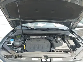 2024 Volkswagen Tiguan SE with VIN 3VVNB7AX4RM138429, listed as a IAAI auction lot 42303215 with Not provided miles and . Bid and sale history available at DreamBid. Image 10.