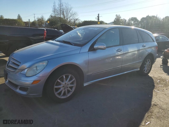 2006 Mercedes-Benz R-Class 3.5L with VIN 4JGCB65E56A025117, listed as a Copart auction lot 87929815 with 214,216 mi miles and Clean Title. Bid and sale history available at carsss.com. Image 1.