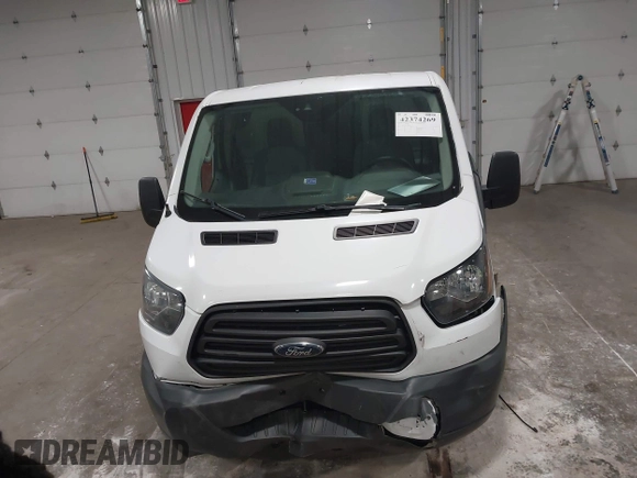 2015 Ford Transit с VIN 1FTNR2ZM3FKA90822, выставлен на аукционе IAAI как лот 42374269 с пробегом 145 279 миль миль и . История ставок и продаж доступна на DreamBid. Изображение 12.