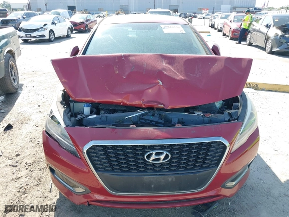 2016 Hyundai Sonata Hybrid SE with VIN KMHE24L19GA016239, listed as a IAAI auction lot 40813246 with 118,031 mi miles. Bid and sale history available at carsss.com. Image 12.