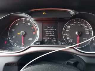2014 Audi A4 Premium z VIN WAUBFAFL4EN045657, wystawiony jako IAAI lot #42324907 z przebiegiem 165 538 mil mil oraz . Historia ofert i sprzedaży dostępna na DreamBid. Obrazek 7.