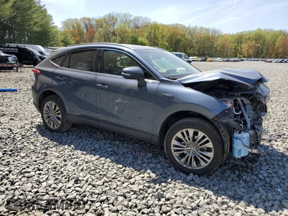 2021 Toyota Venza LE with VIN JTEAAAAH1MJ037453, listed as a Copart auction lot 54309185 with 111,134 mi miles and Salvage Title. Bid and sale history available at carsss.com. Image 4.