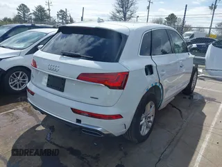 2024 Audi Q5 S line Premium with VIN WA1GAAFY4R2014543, listed as a IAAI auction lot 41704011 with 10,826 mi miles and . Bid and sale history available at DreamBid. Image 4.