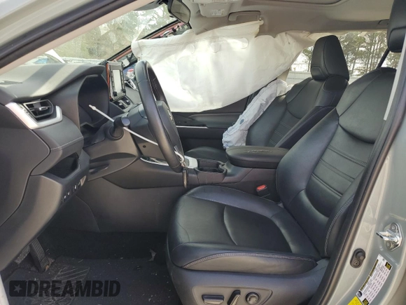 2020 Toyota RAV4 XLE Premium with VIN 2T3C1RFV0LW058580, listed as a Copart auction lot 49551815 with 127,615 mi miles and Salvage Title. Bid and sale history available at carsss.com. Image 7.