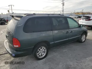 2000 Dodge Caravan SE with VIN 1B4GP44R6YB802320, listed as a Copart auction lot 79336244 with 163,919 mi miles and Clean Title. Bid and sale history available at carsss.com. Image 3.
