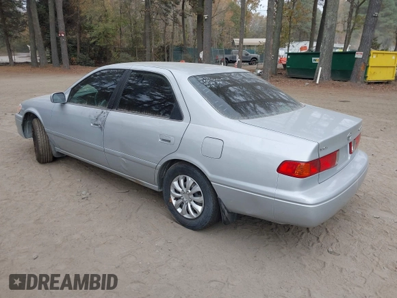 2000 Toyota Camry CE with VIN 4T1BG22K3YU715773, listed as a IAAI auction lot 40790259 with 202,717 mi miles and . Bid and sale history available at carsss.com. Image 3.