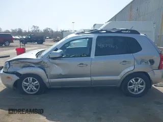 2008 Hyundai Tucson SE with VIN KM8JN72D68U844736, listed as a IAAI auction lot 41823363 with 1 mi miles. Bid and sale history available at carsss.com. Image 14.