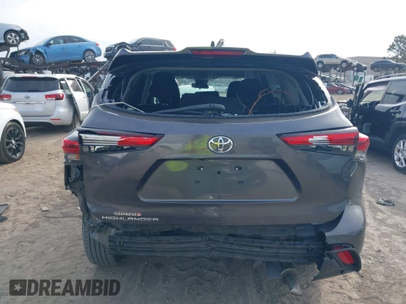 2022 Toyota Highlander L with VIN 5TDCZRAH1NS103623, listed as a IAAI auction lot 42233144 with 41,749 mi miles and . Bid and sale history available at DreamBid. Image 17.