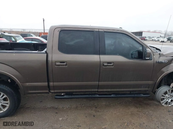 2015 Ford F-150 XLT w/HD Payload Pkg with VIN 1FTFW1EF6FFB17468, listed as a IAAI auction lot 41543094 with 208,909 mi miles. Bid and sale history available at carsss.com. Image 12.