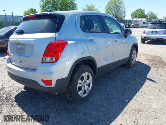 2018 Chevrolet Trax LS with VIN 3GNCJKSB1JL420107, listed as a IAAI auction lot 42129972 with 595,541 mi miles. Bid and sale history available at carsss.com. Image 4.