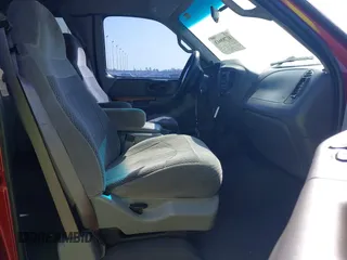 2000 Ford F-150 с VIN 1FTRX07W2YKA58012, выставлен на аукционе IAAI как лот 41783613 с пробегом 224 922 миль миль и . История ставок и продаж доступна на DreamBid. Изображение 5.