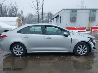 2024 Toyota Corolla LE with VIN 5YFB4MDE8RP091693, listed as a IAAI auction lot 41563870 with 55,289 mi miles. Bid and sale history available at carsss.com. Image 14.