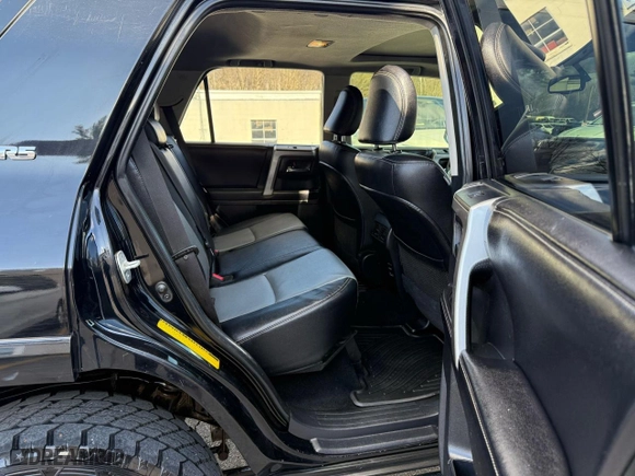 2016 Toyota 4Runner Limited with VIN JTEBU5JR8G5301549, listed as a Copart auction lot 51164255 with 335,447 mi miles and Clean Title. Bid and sale history available at carsss.com. Image 6.