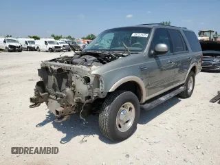 1999 Ford Expedition XLT z VIN 1FMPU18L0XLC03675, wystawiony jako Copart lot #56721435 z przebiegiem 111 652 mil mil oraz Szkody całkowita. Historia ofert i sprzedaży dostępna na DreamBid. Obrazek 1.