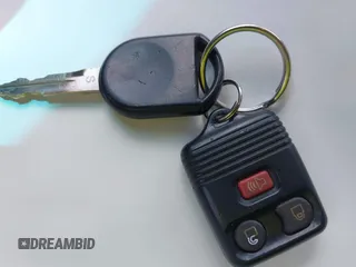 2004 Ford Freestar SEL с VIN 2FMZA52214BB10099, выставлен на аукционе IAAI как лот 42497473 с пробегом 127 993 миль миль и . История ставок и продаж доступна на DreamBid. Изображение 11.