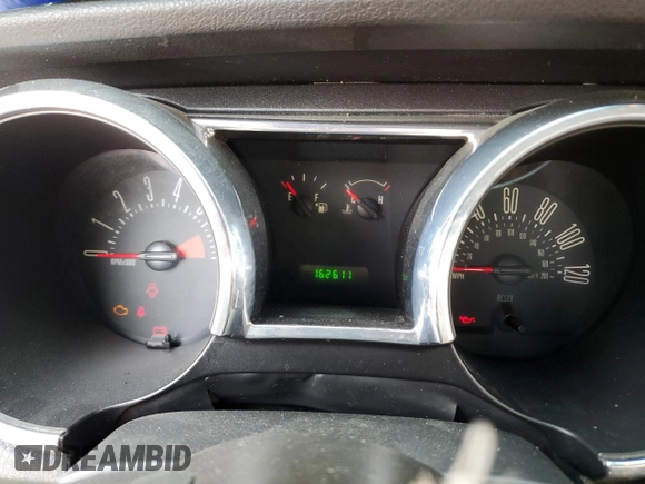 2008 Ford Mustang Deluxe with VIN 1ZVHT80N685198860, listed as a Copart auction lot 71118364 with 162,611 mi miles and Salvage title. Bid and sale history available at DreamBid. Image 9.