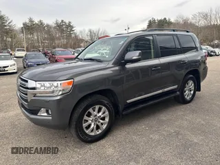 2017 Toyota Land Cruiser z VIN JTMCY7AJ5H4049172, wystawiony jako IAAI lot #41925730 z przebiegiem 204 444 mil mil oraz . Historia ofert i sprzedaży dostępna na DreamBid. Obrazek 2.