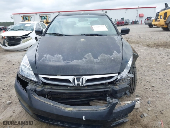 2006 Honda Accord Sdn LX SE with VIN 1HGCM56306A042513, listed as a IAAI auction lot 41926320 with 214,684 mi miles. Bid and sale history available at carsss.com. Image 12.