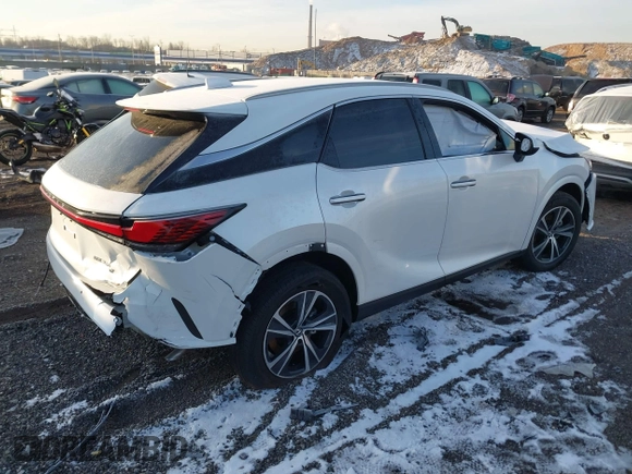 2024 Lexus RX 350h z VIN 2T2BBMCA8RC055678, wystawiony jako IAAI lot #41160022 z przebiegiem 5 275 mil mil oraz . Historia ofert i sprzedaży dostępna na DreamBid. Obrazek 4.