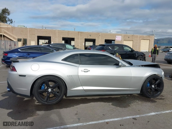 2015 Chevrolet Camaro SS with VIN 2G1FJ1EW9F9103578, listed as a IAAI auction lot 41657300 with 75,729 mi miles. Bid and sale history available at carsss.com. Image 14.