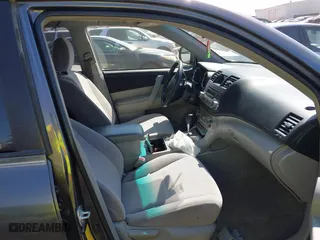 2008 Toyota Highlander with VIN JTEDS41A782051887, listed as a IAAI auction lot 41855008 with 127,015 mi miles. Bid and sale history available at carsss.com. Image 8.
