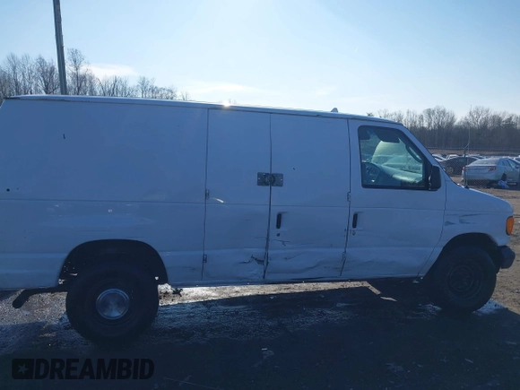2004 Ford Econoline Cargo with VIN 1FTSE34L24HB14511, listed as a IAAI auction lot 41480626 with 262,381 mi miles and . Bid and sale history available at carsss.com. Image 13.