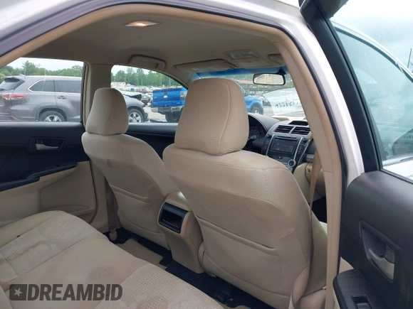 2012 Toyota Camry L z VIN 4T1BF1FK1CU532002, wystawiony jako IAAI lot #42215124 z przebiegiem 209 642 mil mil oraz . Historia ofert i sprzedaży dostępna na DreamBid. Obrazek 8.