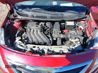 2015 Nissan Versa S Plus with VIN 3N1CN7AP1FL829662, listed as a IAAI auction lot 41680995 with 152,992 mi miles. Bid and sale history available at carsss.com. Image 10.