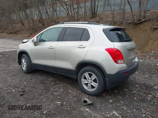 2016 Chevrolet Trax LT with VIN 3GNCJPSB1GL214016, listed as a IAAI auction lot 41971482 with 111,744 mi miles. Bid and sale history available at carsss.com. Image 3.