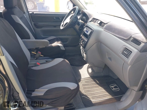 1998 Honda CR-V LX with VIN JHLRD2846WC018947, listed as a IAAI auction lot 41912066 with 112,454 mi miles. Bid and sale history available at carsss.com. Image 5.