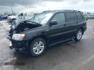 2006 Toyota Highlander z VIN JTEDW21A660011575, wystawiony jako IAAI lot #41799387 z przebiegiem 177 209 mil mil oraz . Historia ofert i sprzedaży dostępna na DreamBid. Obrazek 18.