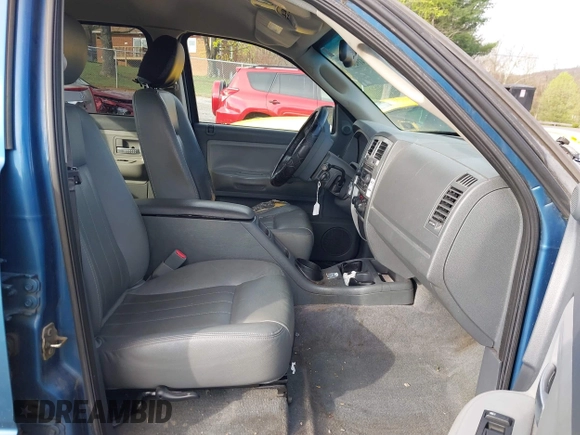 2006 Dodge Dakota Laramie with VIN 1D7HW58N26S524235, listed as a IAAI auction lot 41920951 with 161,689 mi miles and . Bid and sale history available at carsss.com. Image 5.