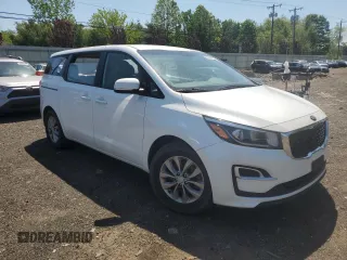 2020 Kia Sedona L with VIN KNDMA5C19L6617401, listed as a Copart auction lot 56564135 with 118,220 mi miles and Clean Title. Bid and sale history available at DreamBid. Image 4.
