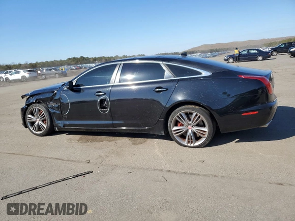 2015 Jaguar XJ with VIN SAJWA2GT2FMV84567, listed as a Copart auction lot 45231514 with 60,717 mi miles and . Bid and sale history available at DreamBid. Image 2.