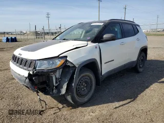 2018 Jeep Compass Trailhawk with VIN 3C4NJDDB9JT265364, listed as a Copart auction lot 52009185 with 92,086 mi miles and Salvage title. Bid and sale history available at DreamBid. Image 1.