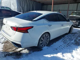 2023 Nissan Altima SL with VIN 1N4BL4EV4PN375579, listed as a IAAI auction lot 41592176 with 29,238 mi miles and . Bid and sale history available at DreamBid. Image 4.