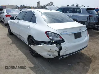 2020 Mercedes-Benz C 300 with VIN 55SWF8DB8LU324658, listed as a IAAI auction lot 42034783 with 71,467 mi miles and . Bid and sale history available at DreamBid. Image 3.