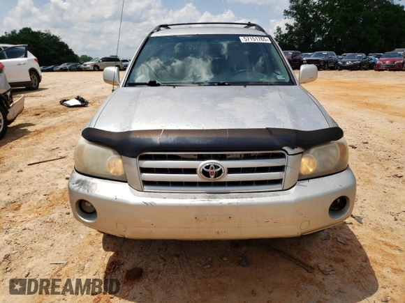 2005 Toyota Highlander with VIN JTEEP21A750111748, listed as a Copart auction lot 57151765 with 324,870 mi miles and Clean Title. Bid and sale history available at DreamBid. Image 5.