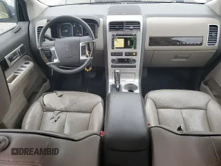 2009 Lincoln MKX with VIN 2LMDU68C79BJ12359, listed as a Copart auction lot 81906694 with 215,549 mi miles and Salvage Title. Bid and sale history available at DreamBid. Image 8.