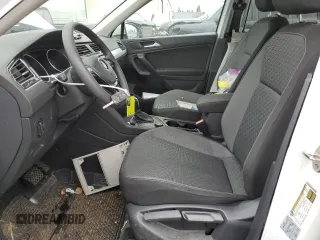 2021 Volkswagen Tiguan S with VIN 3VV0B7AX1MM074272, listed as a Copart auction lot 43519695 with 35,021 mi miles and Salvage title. Bid and sale history available at DreamBid. Image 7.