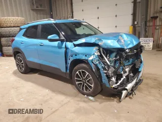 2025 Chevrolet TrailBlazer LT with VIN KL79MRSL1SB017398, listed as a Copart auction lot 43576365 with 2,398 mi miles and Salvage Title. Bid and sale history available at DreamBid. Image 4.