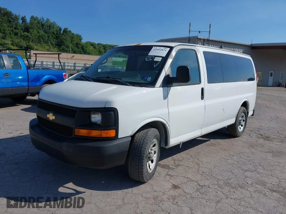 2009 Chevrolet Express Cargo with VIN 1GCFG154691155652, listed as a IAAI auction lot 42692824 with 40,430 mi miles and . Bid and sale history available at DreamBid. Image 17.
